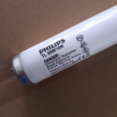 CF-001 - BOX of 25 UVA Lamp CF-001 - BOX of 25 UVA Lamp